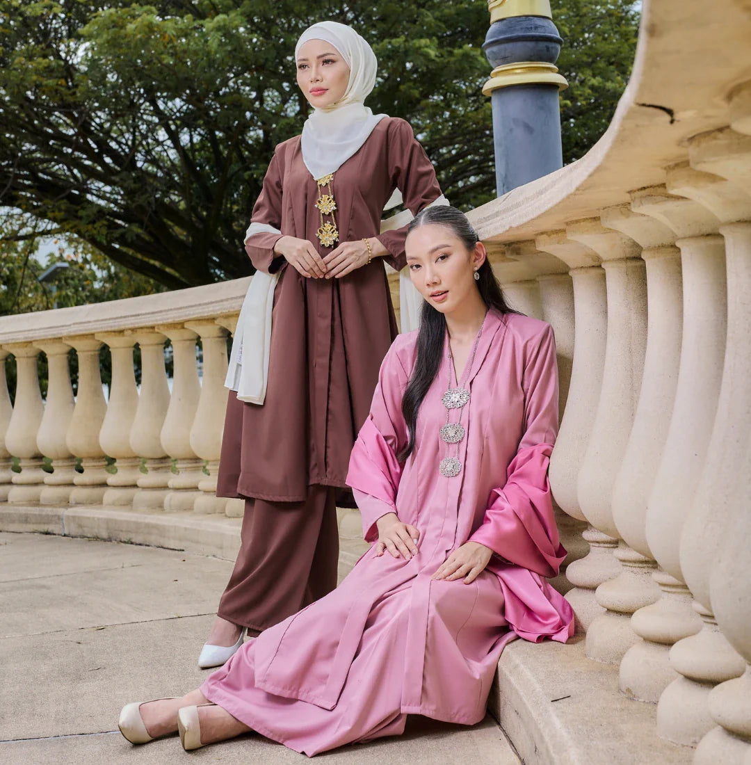 BAJU KEBAYA TRADISIONAL